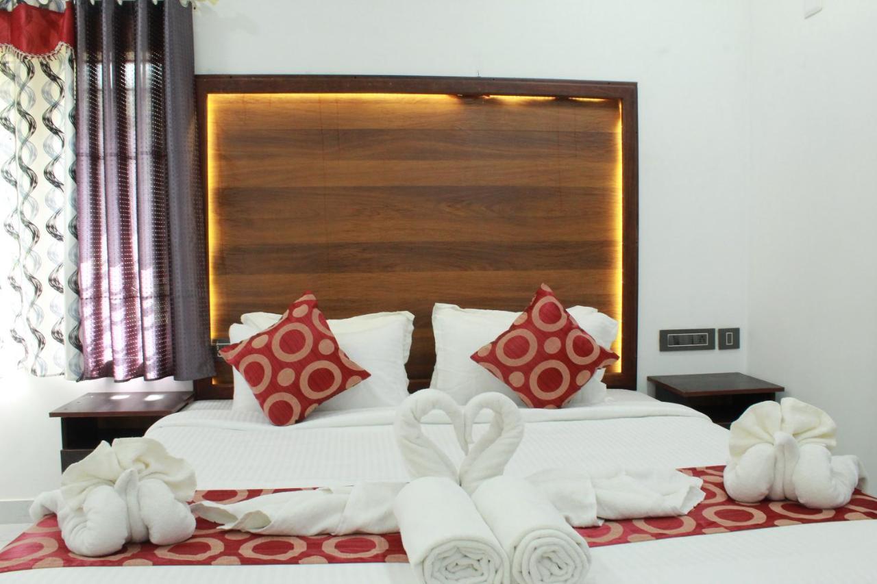 The Mountcourt Hotel Munnar Ngoại thất bức ảnh