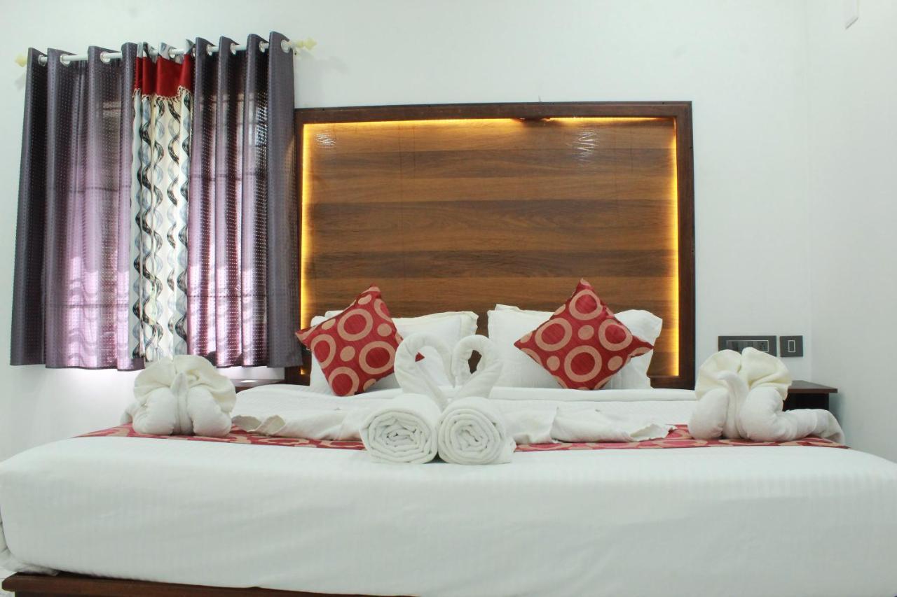 The Mountcourt Hotel Munnar Ngoại thất bức ảnh