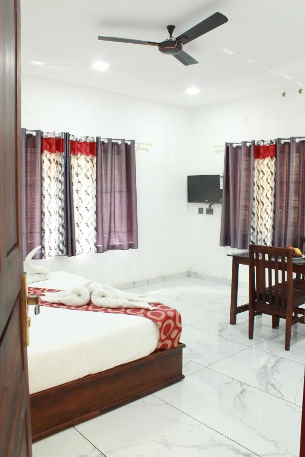 The Mountcourt Hotel Munnar Ngoại thất bức ảnh