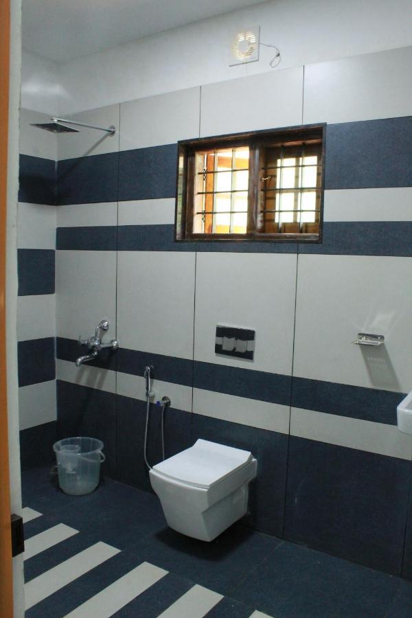 The Mountcourt Hotel Munnar Ngoại thất bức ảnh