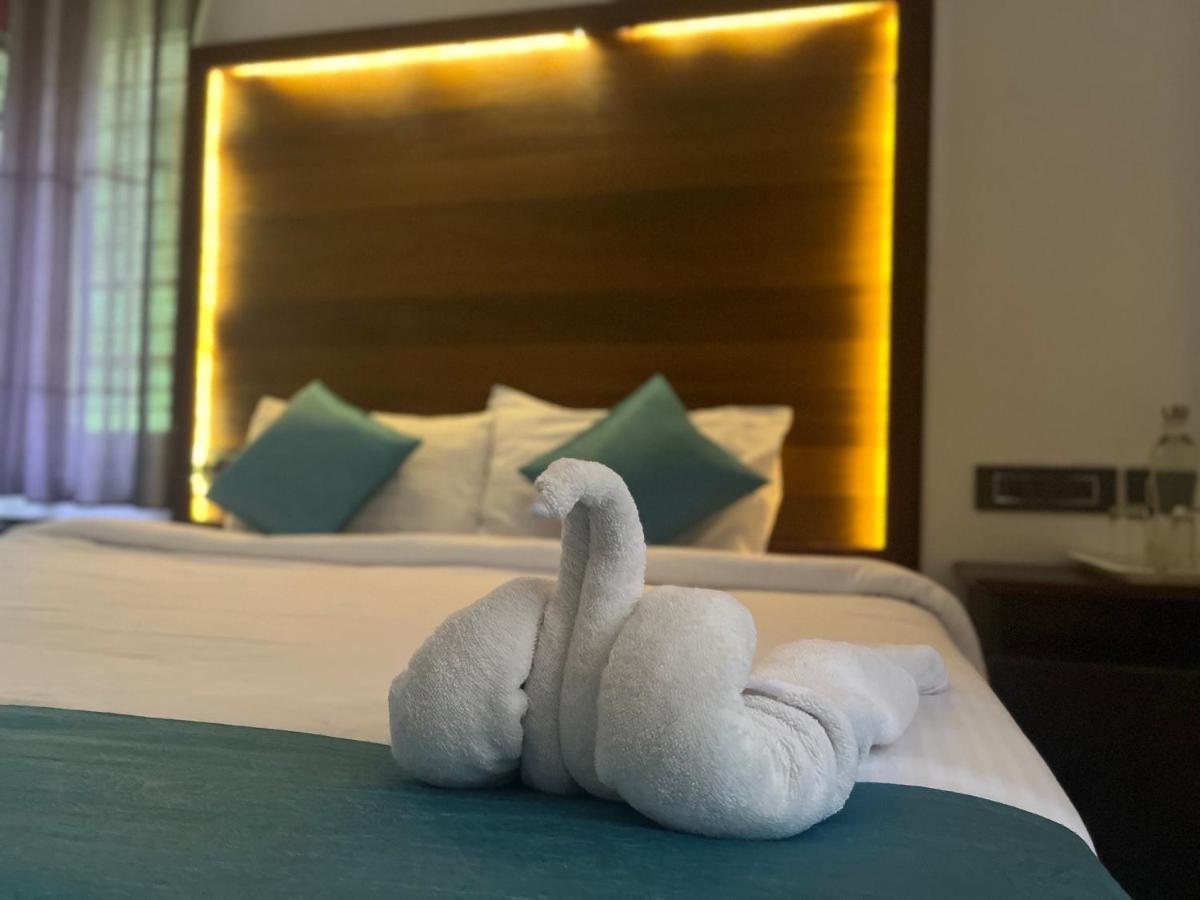 The Mountcourt Hotel Munnar Ngoại thất bức ảnh