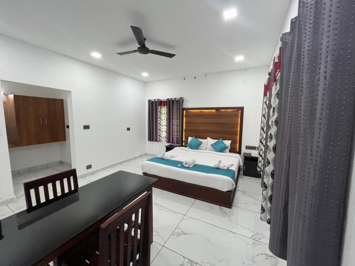The Mountcourt Hotel Munnar Ngoại thất bức ảnh